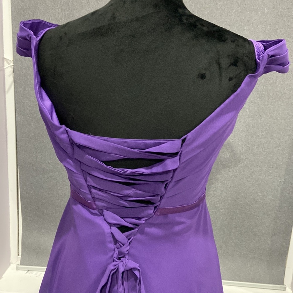 Night gown 💜 - Picture 8 of 10